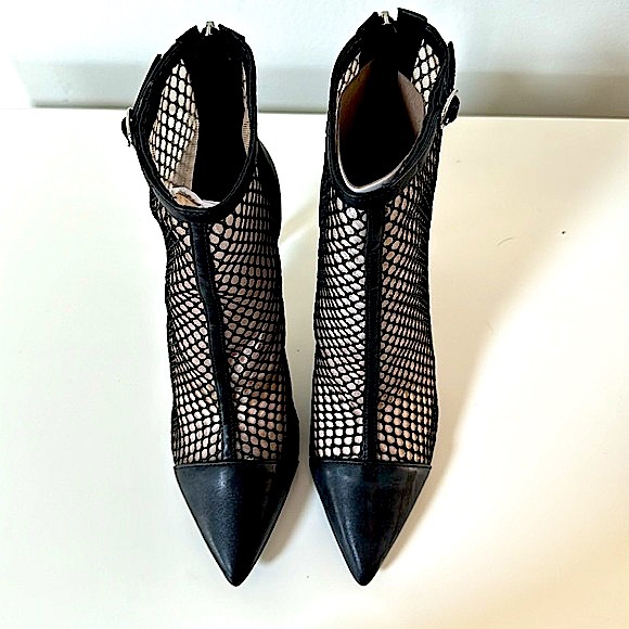 NWB!! Nine West Meshed Pointed Toe Heels! - Picture 3 of 6